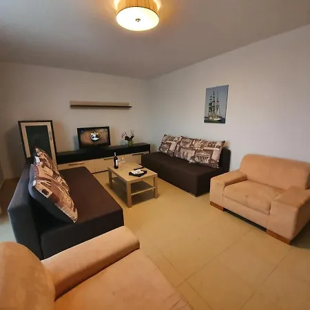 Lido Aparthotel *